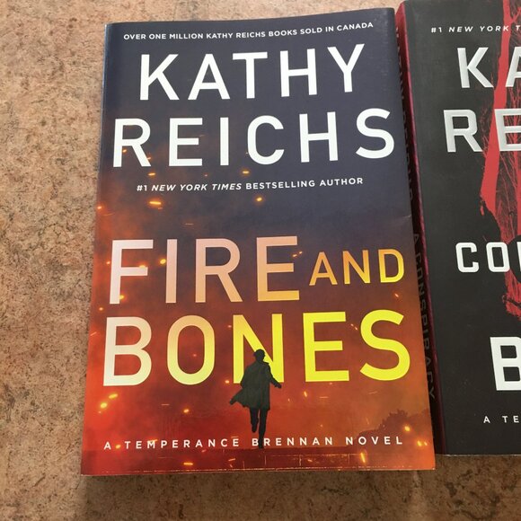 2 kathy reichs books - Picture 4 of 7